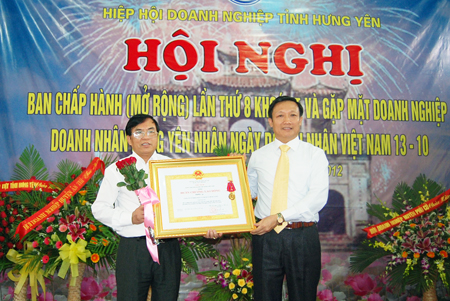 Hưng Yên Tôn vinh các doanh nghiệp, doanh nhân